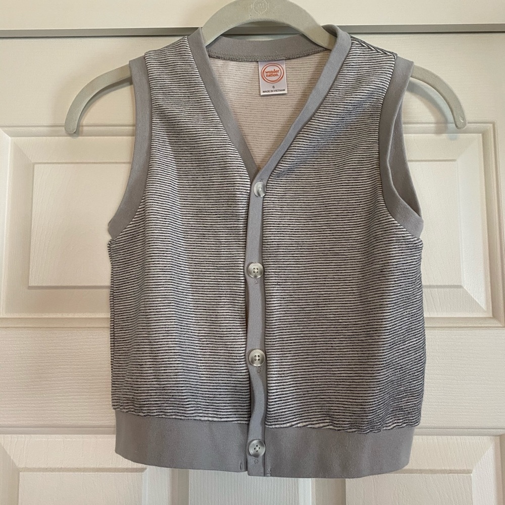 Like new kids striped vest
